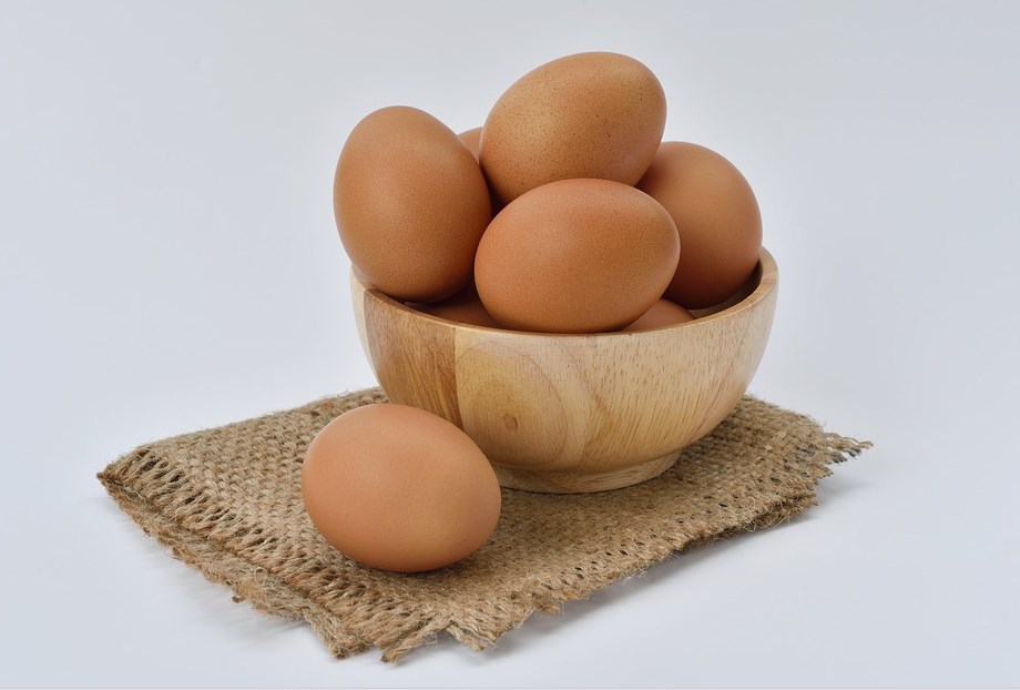 البيض من الأطعمة الغنية بالحديد