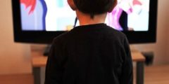 تأثير مشاهدة التلفاز على الأطفال
