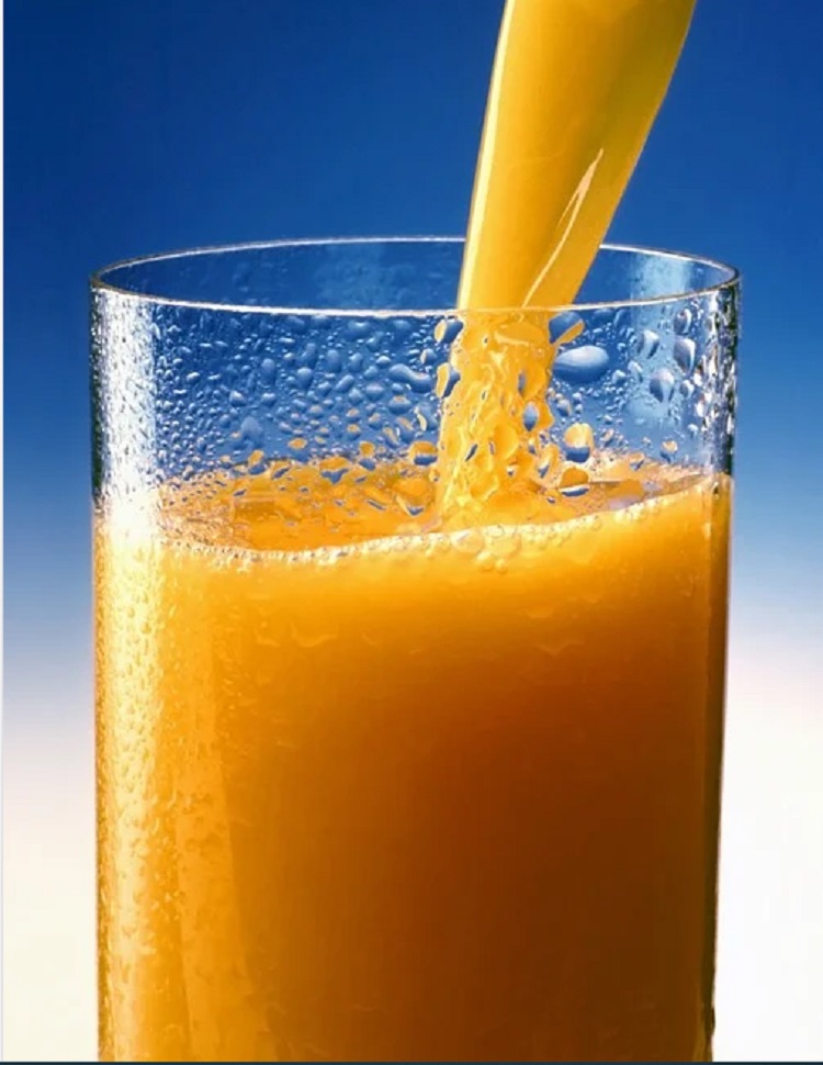 صورة فوائد عصير البرتقال والجزر