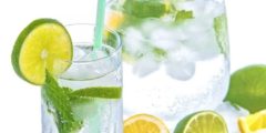 صورة ماء وليمون وتوضيح فوائد الماء والليمون